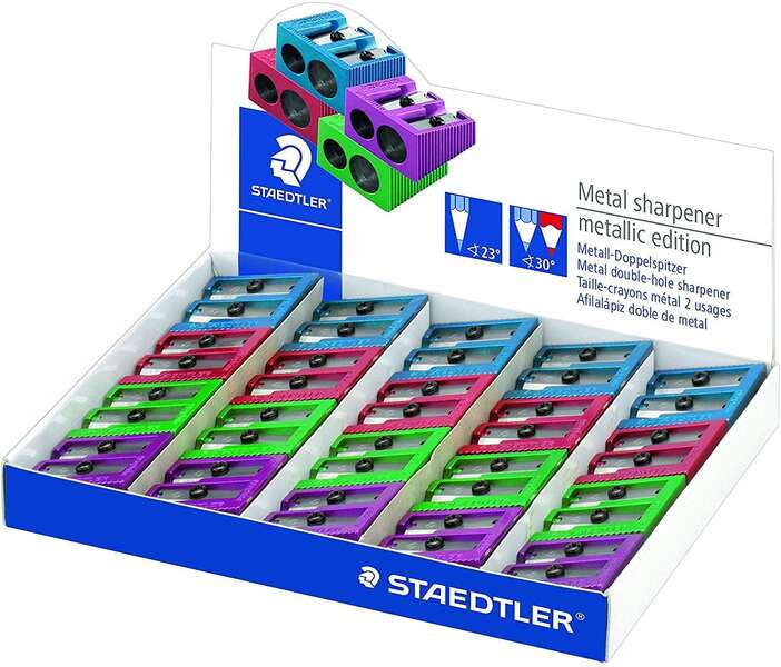 Staedtler Expositor de 20 Sacapuntas Metalicos con Cuchilla de Metal - Angulo de Afilado de 23° y 30º - 2 Agujeros - Colores Surtidos