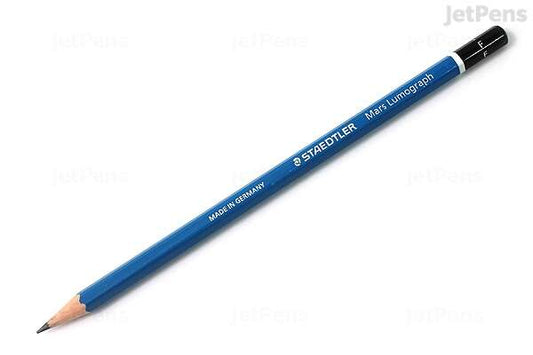 Staedtler Mars Lumograph 100 Lapiz de Grafito Hexagonal - Mina F Ultrarresistente de 2mm - Madera de Bosques Sostenibles - Caja de 12 ud - Cantidad: 12